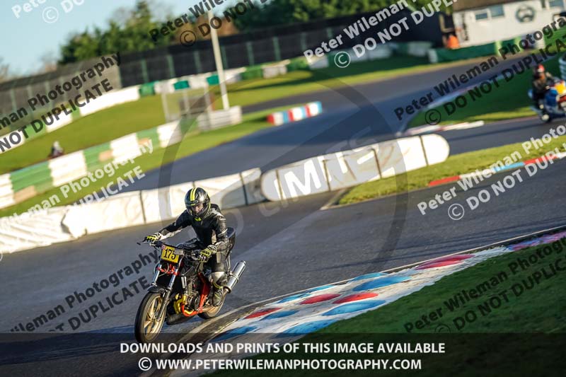 enduro digital images;event digital images;eventdigitalimages;mallory park;mallory park photographs;mallory park trackday;mallory park trackday photographs;no limits trackdays;peter wileman photography;racing digital images;trackday digital images;trackday photos